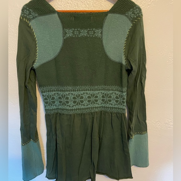 Free People Dusty Green and Teal Empire Waist Sweater Extra Long Sleeves Large - Picture 2 of 8
